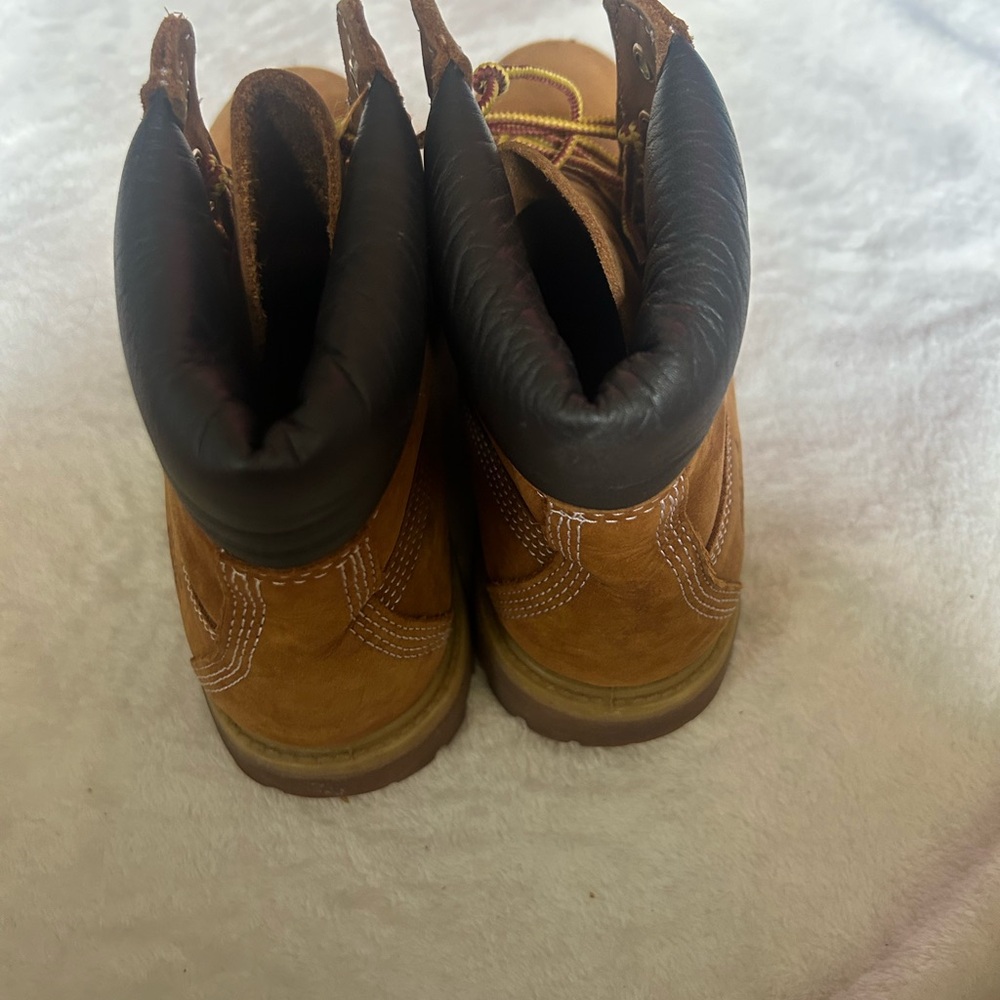 Timberland Boots - Picture 3 of 8